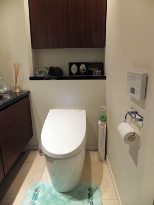 瞬間暖房便座のネオレストAH2Wに交換 瞬間暖房便座のネオレストAH2Wに交換